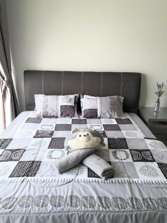 Sparkling Clean Homestay @ Kota Kemuning - Rimbayu Teluk Panglima Garang Exterior foto